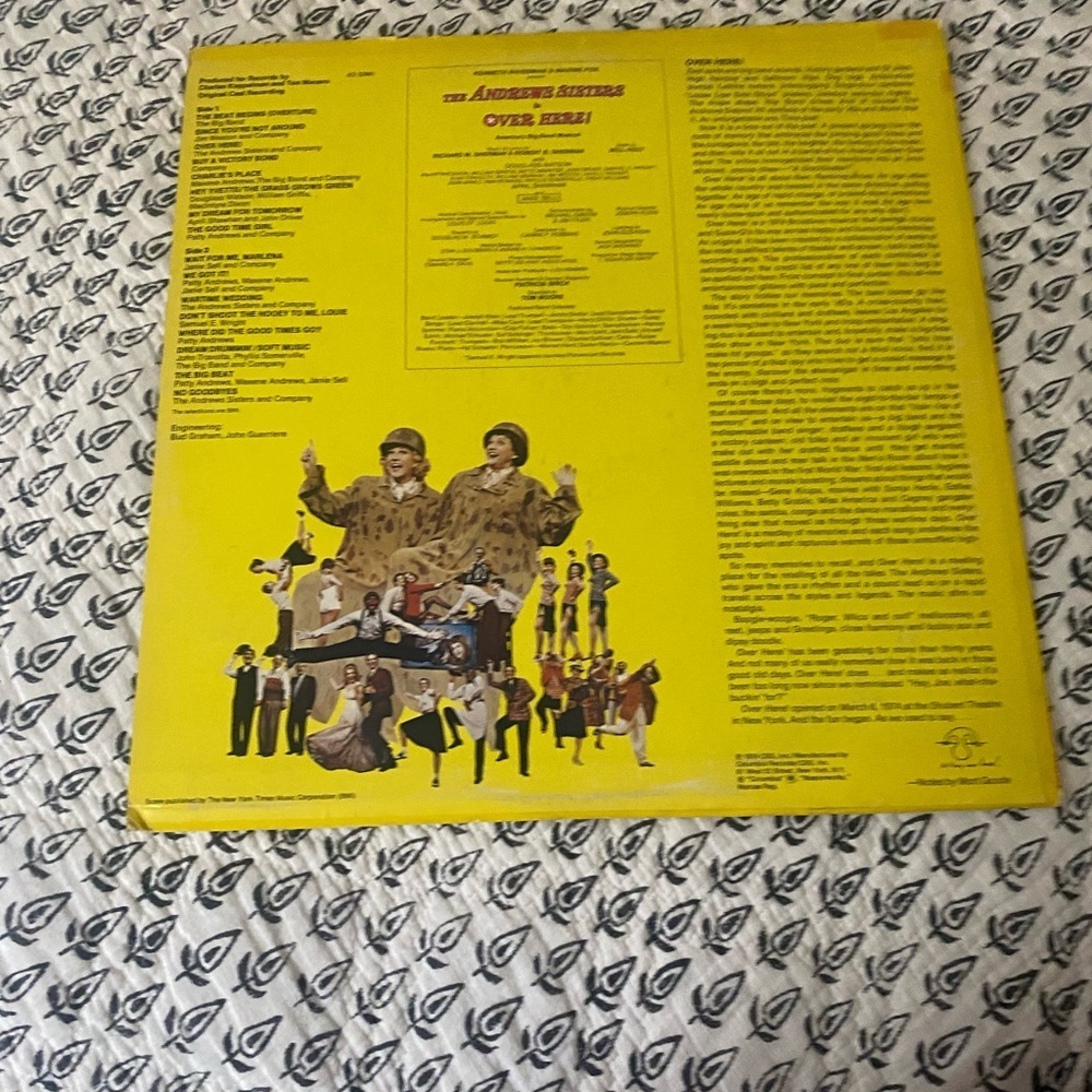 The Andrew Sisters album RARE ✨ - Picture 4 of 4